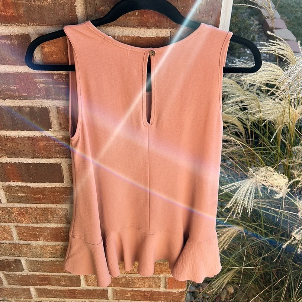 EASEL Ladies S Sleeveless Mauve Poly Front Ruffled Top